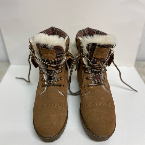 Cloud Nine Peyton Boot Sheepskin Like New 8 - Picture 2 of 5